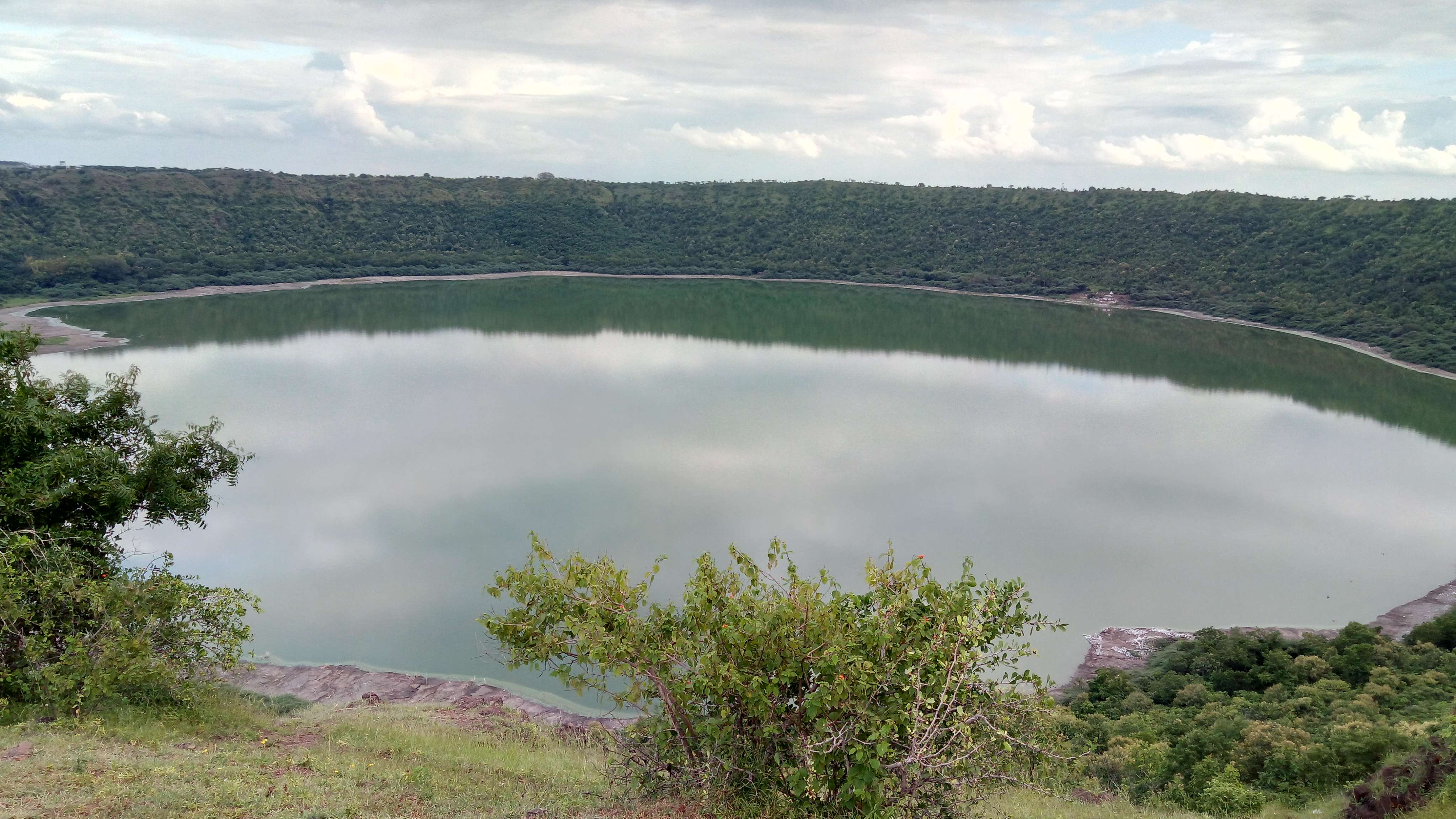 Lonar (506 km from Mumbai)