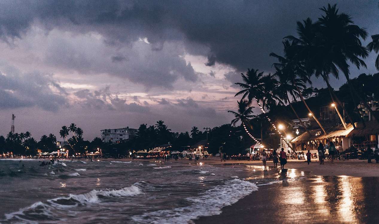 1574764592 hikkaduwa night b1