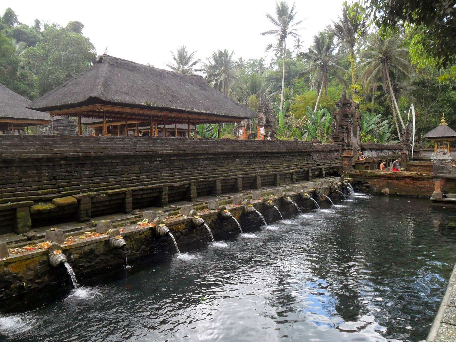 1574836891 holy spring 2 tampak siring holy spring temple ubud bali indonesia