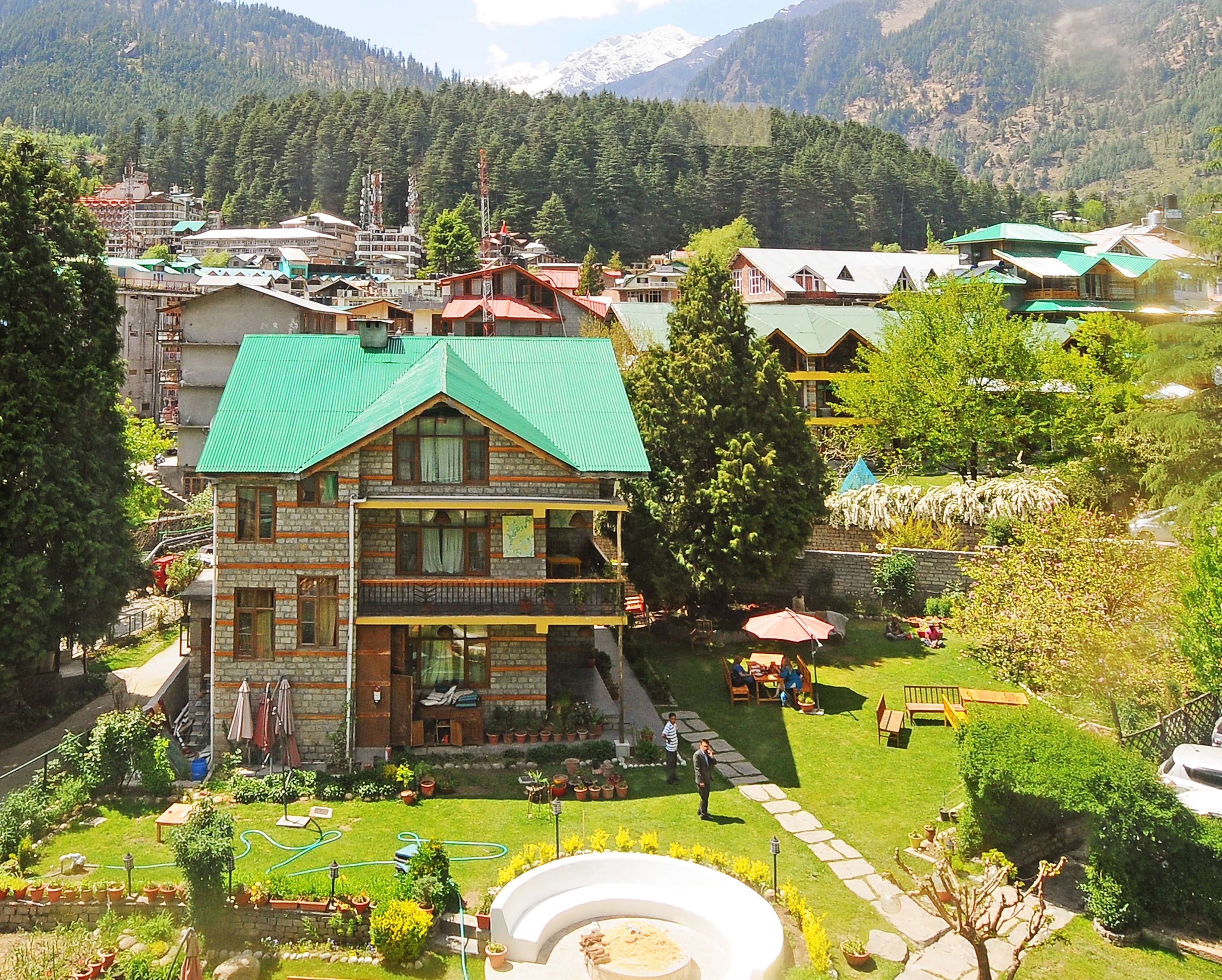 Johnson Lodge Manali @ Flat 25% off | Book Now!
