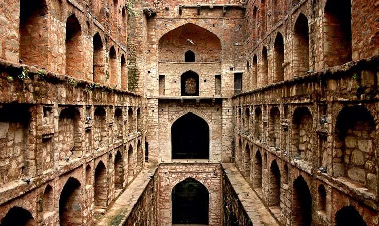 Agrasen ki Baoli