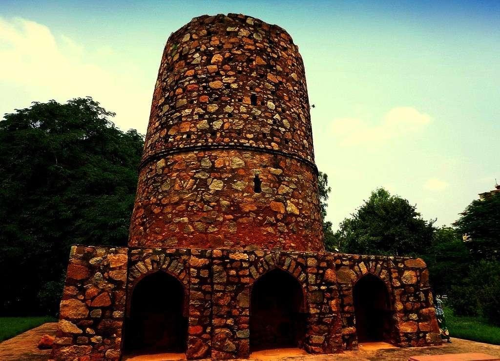 Chor Minar, Hauz Khas