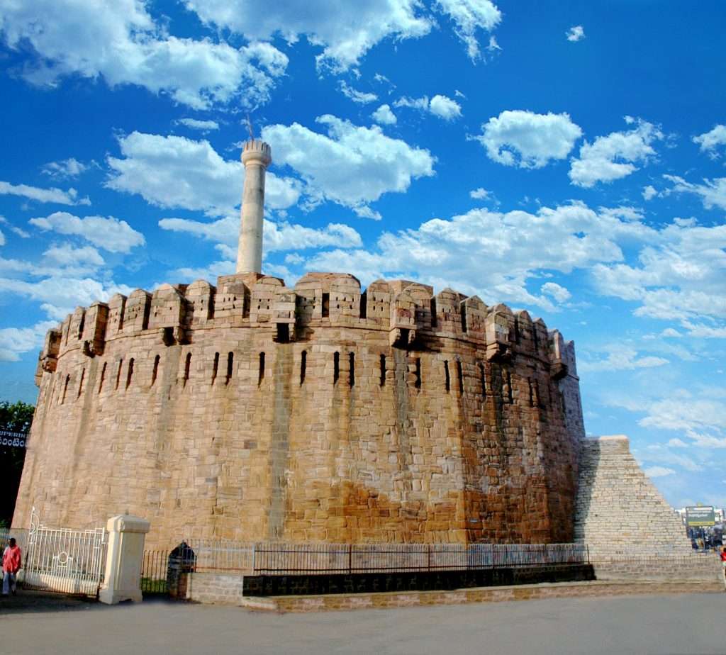 Kurnool (218 km from Hyderabad)