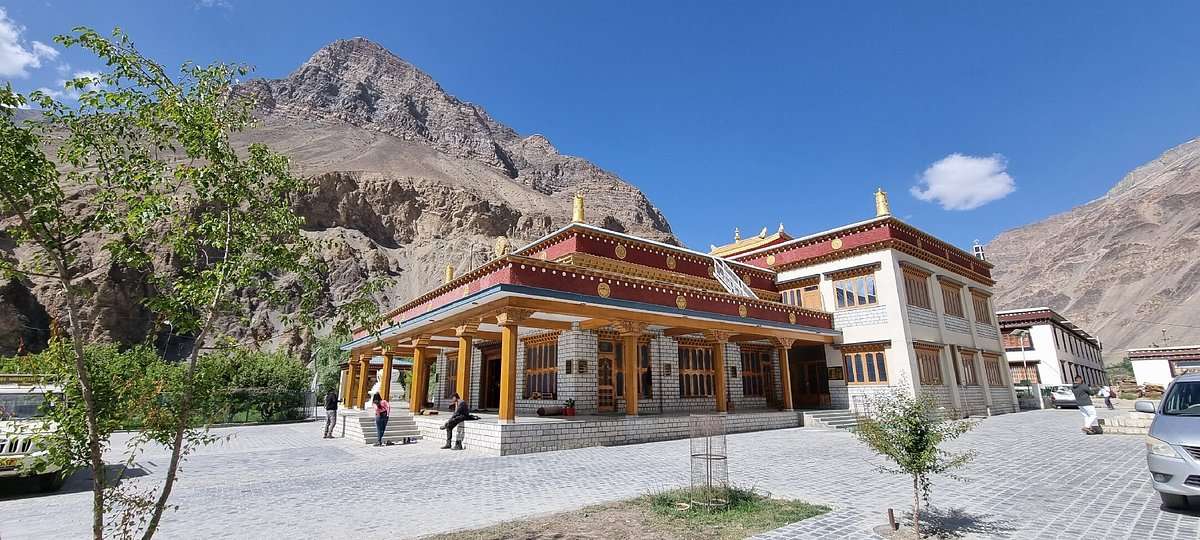 Hotel Maitreya Regency Tabo