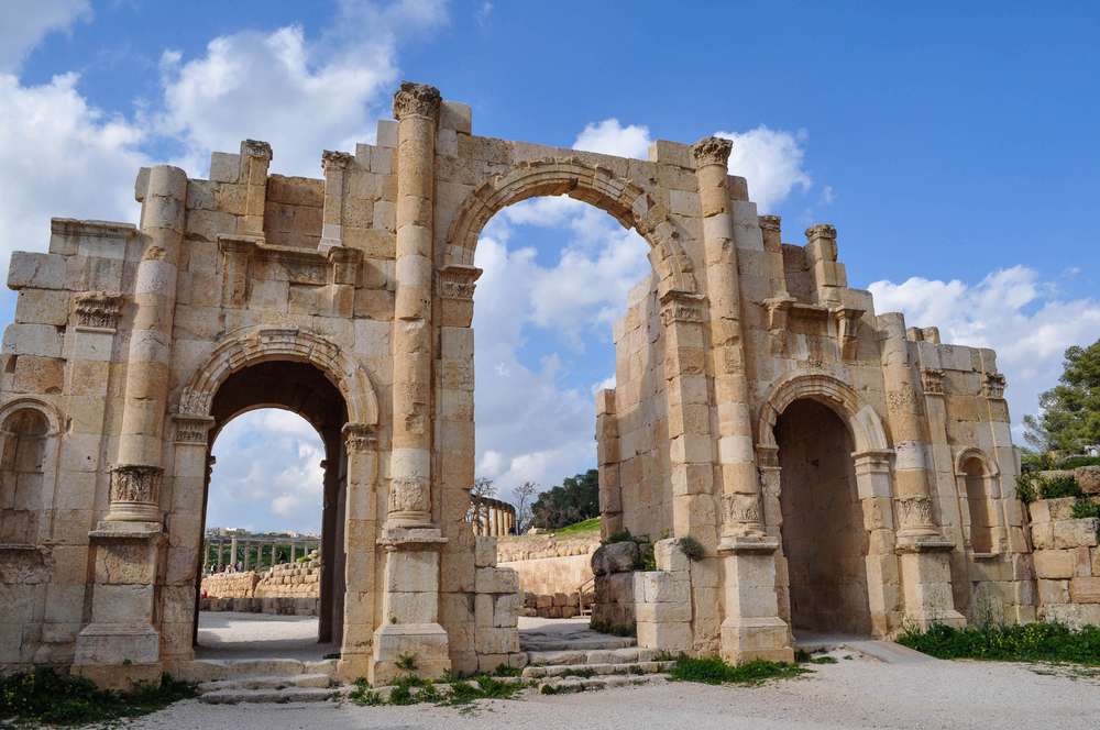 Walk along The South Gate in Jerash