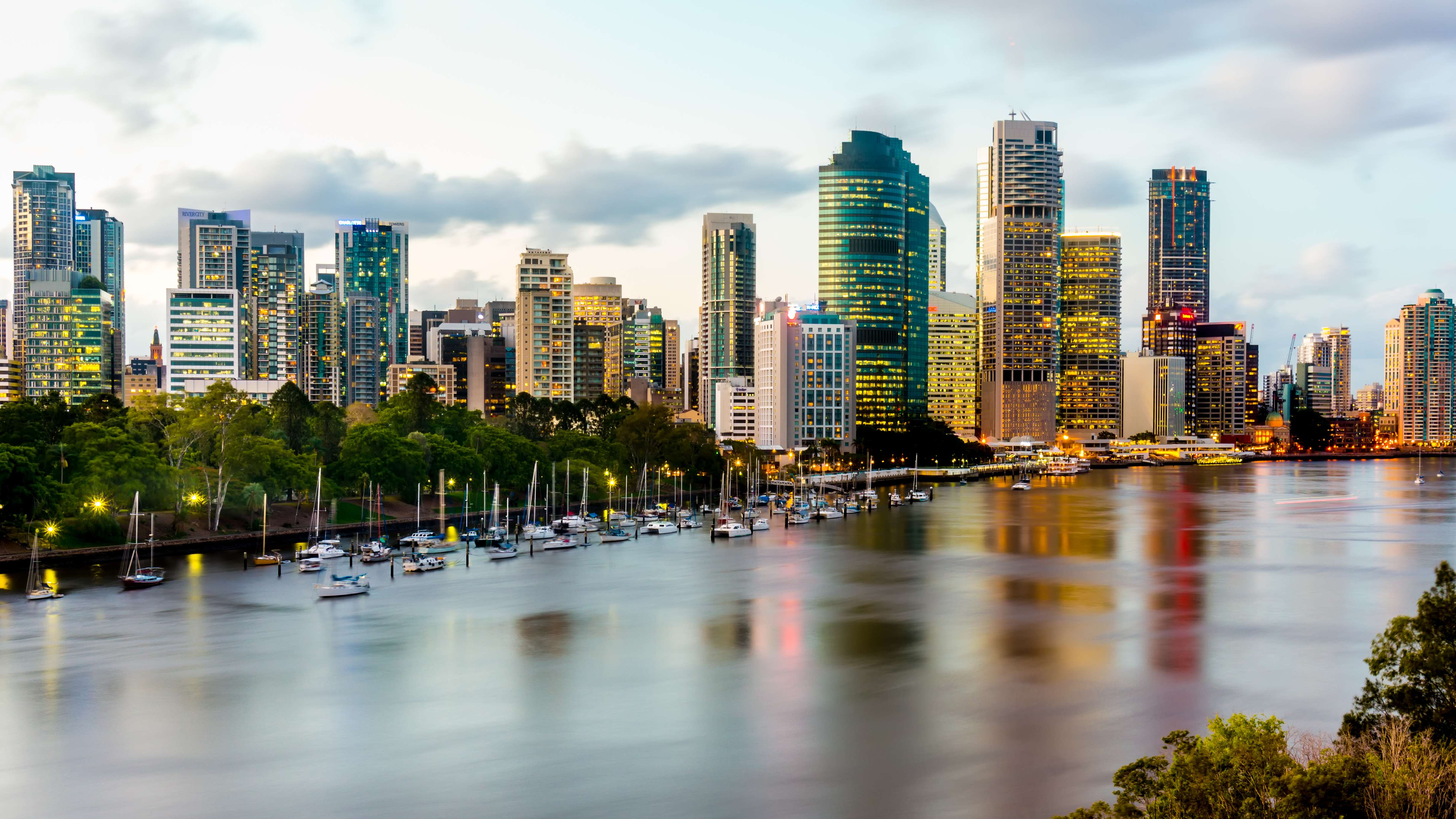 Brisbane Sightseeing Tour with River Cruise | Flat 15% off