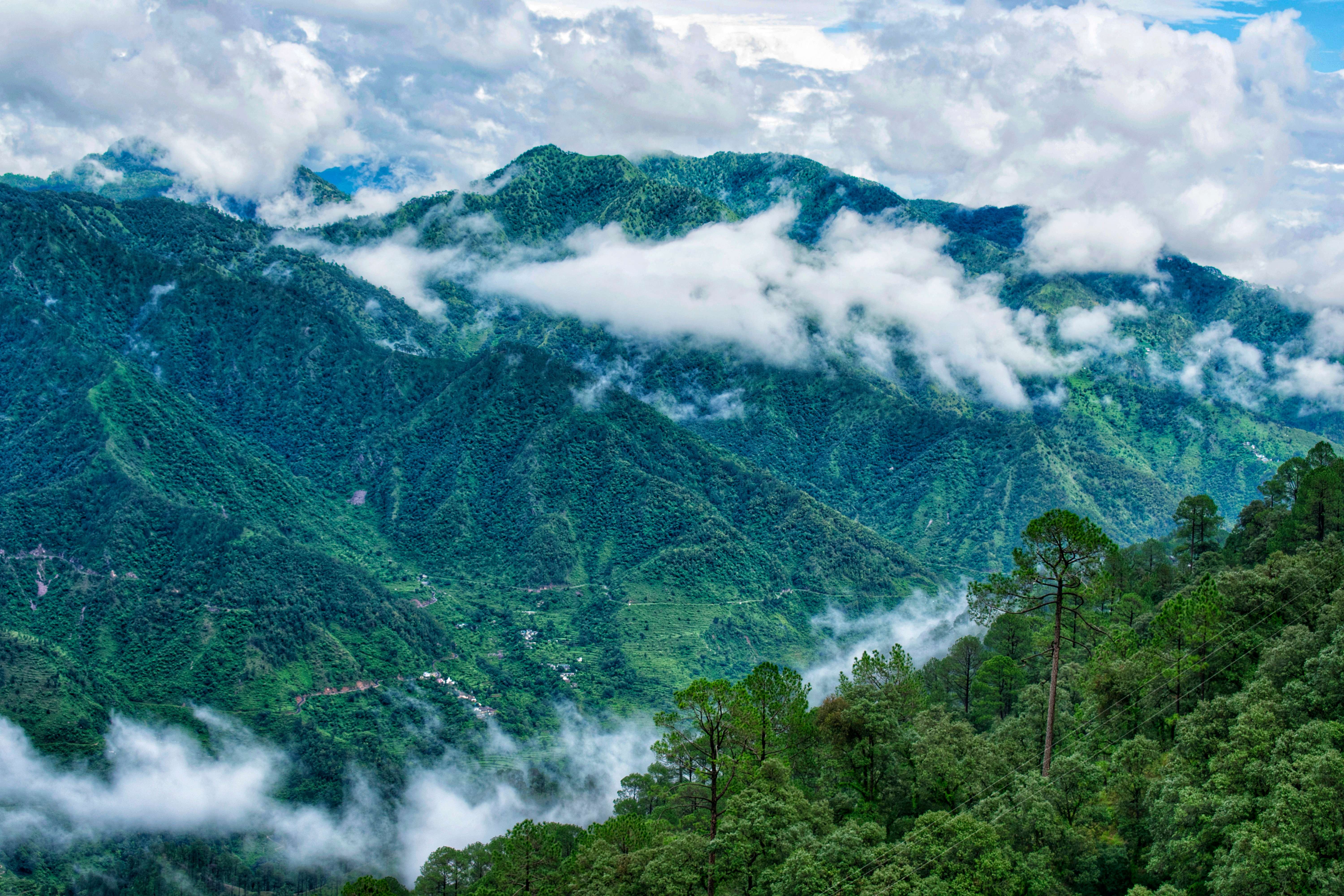 10 Hill Stations Near Uttar Pradesh : {{year}} Updated