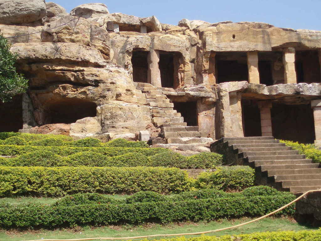 Balasore  (251.0 km from Puri)