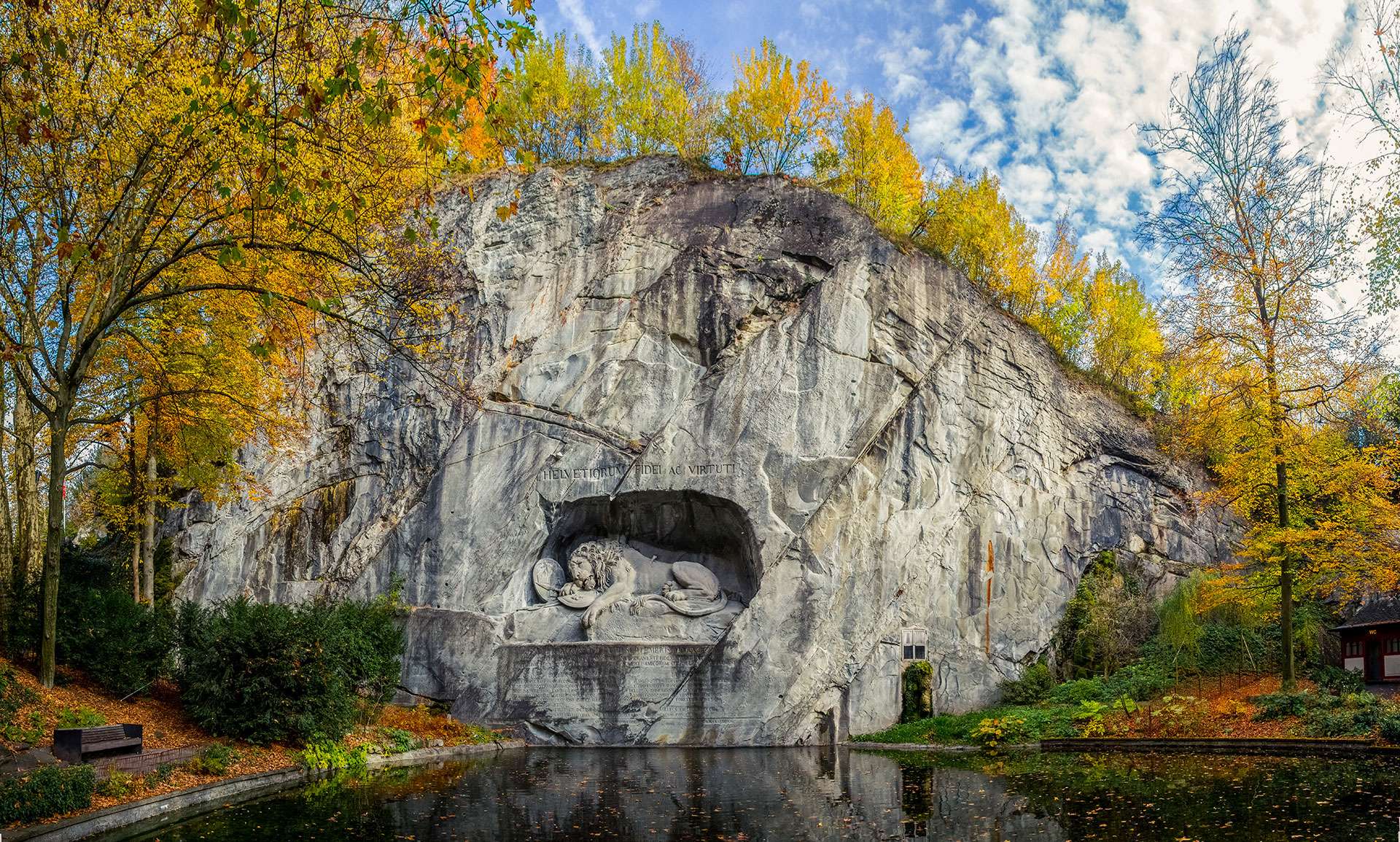Lion Monument