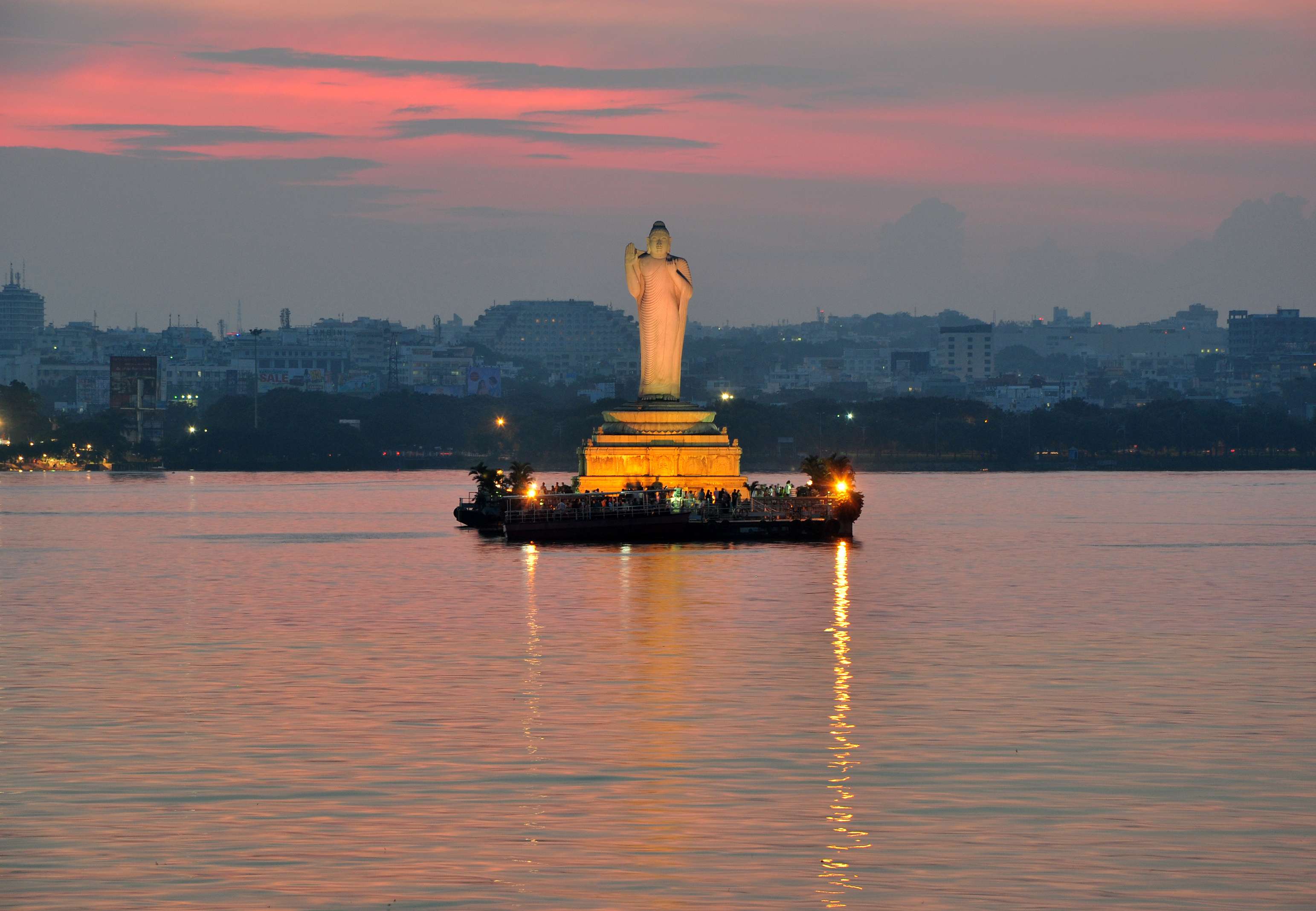 Hyderabad Evening Tour with Boat Ride