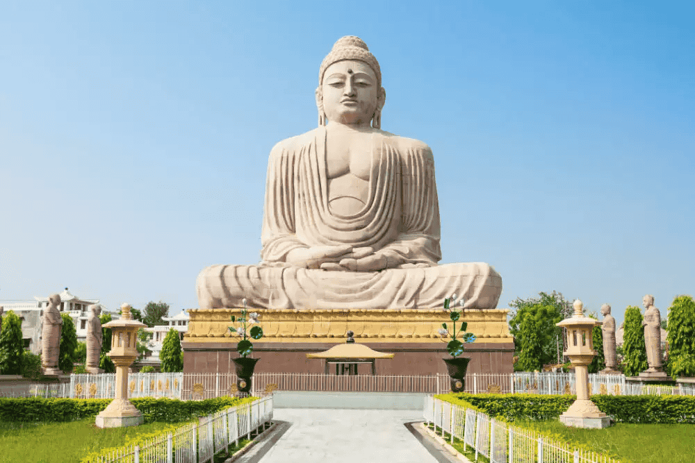 Bodh Gaya Sightseeing Tour from Patna | Book Now @ 28% off