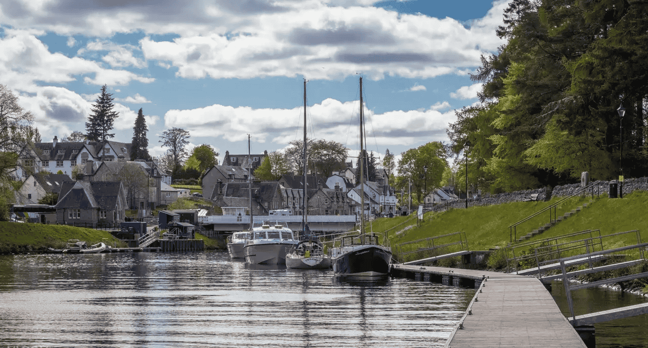 Loch Ness Tour from Edinburgh, Book Now @ Flat 9% off