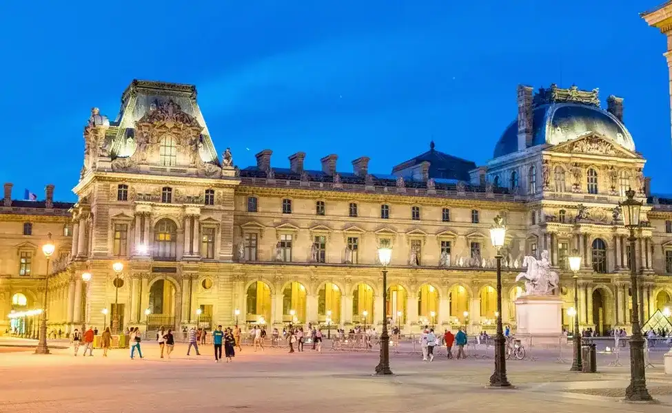 Musee du Louvre