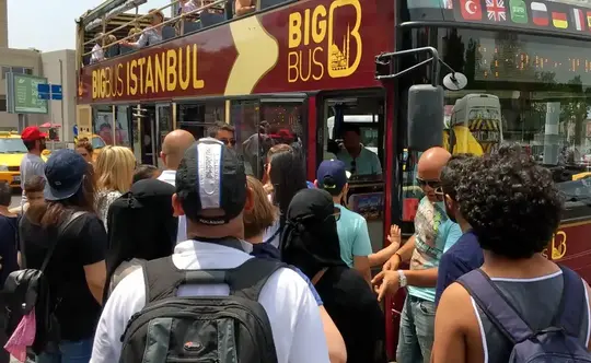 Explore the City on the Hop-On Hop-Off Bus