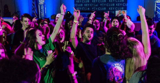 Brussels Pub Crawl Experience, Book Now @ Flat 14% off