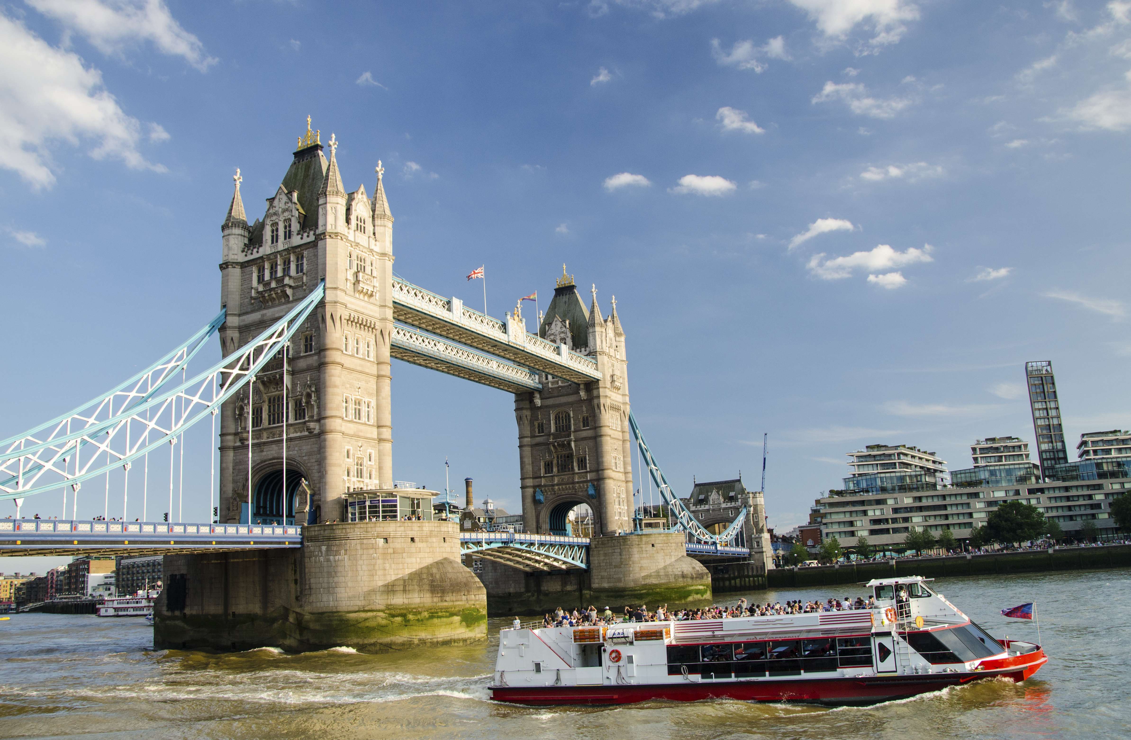 Cruising on River Thames