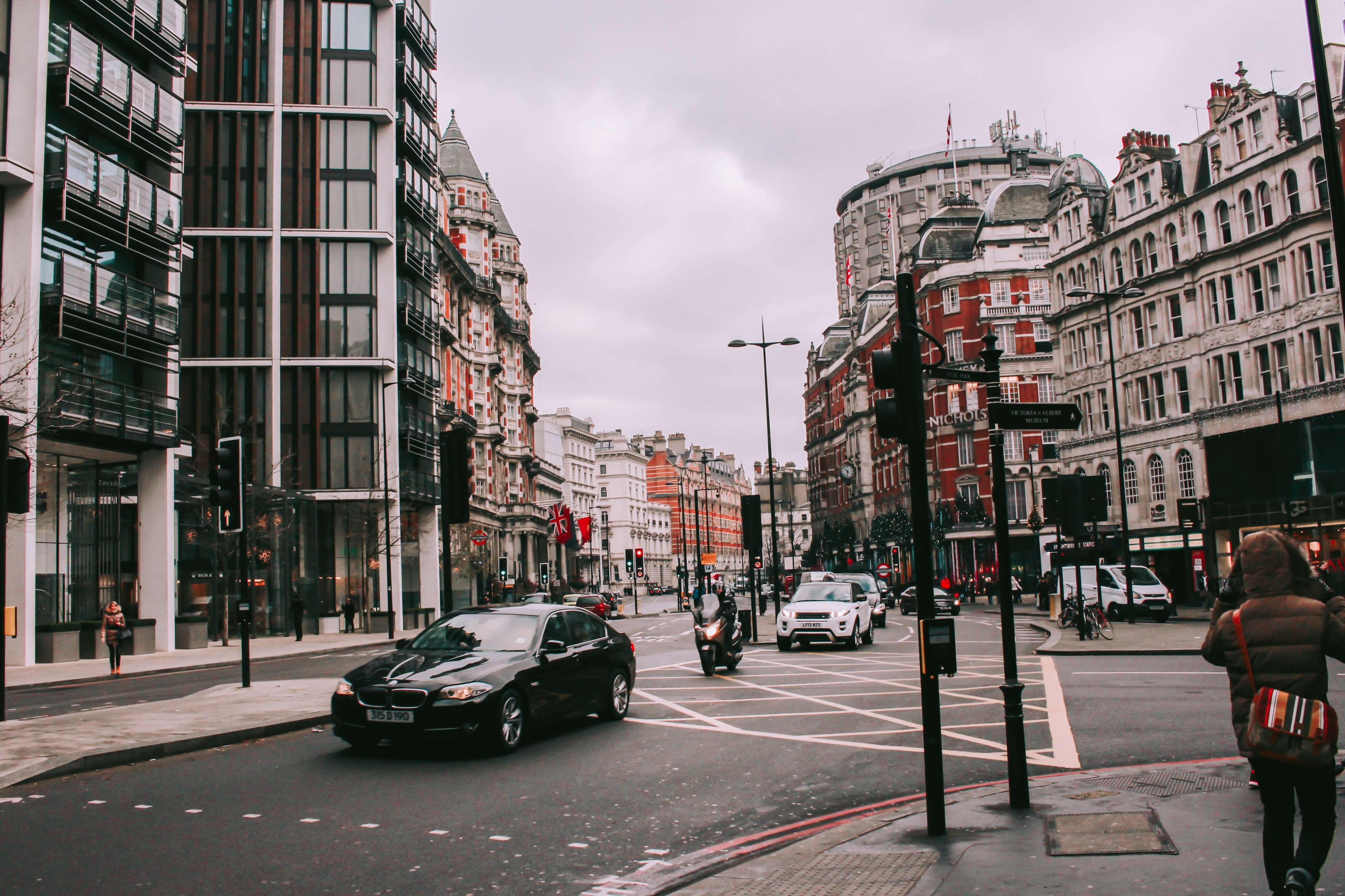 20 Famous Streets in London You Need To Visit In {{year}}