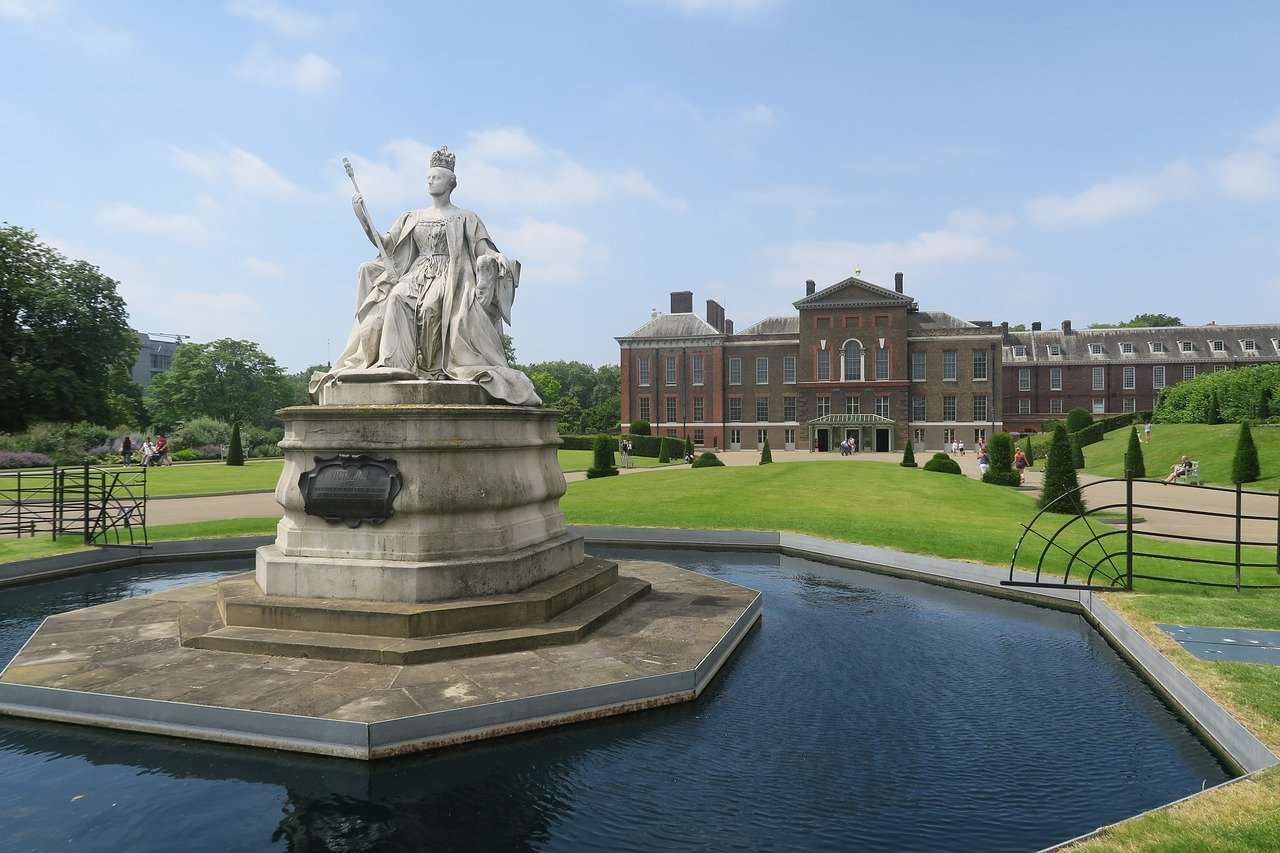Explore the Kensington Palace