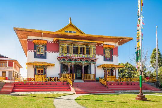 Pelling City Tour I Book Online & Get Flat 11% off