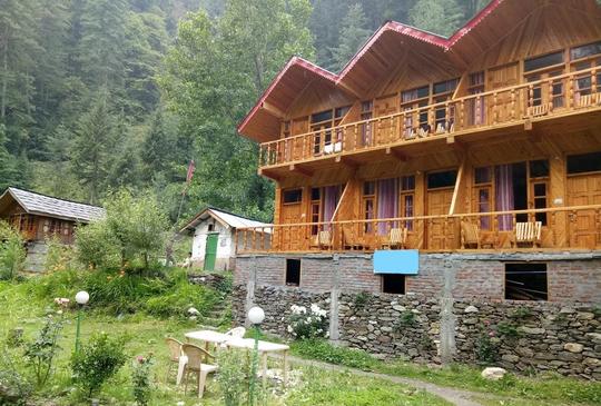 Riverside Homestay in Jibhi | Staycation