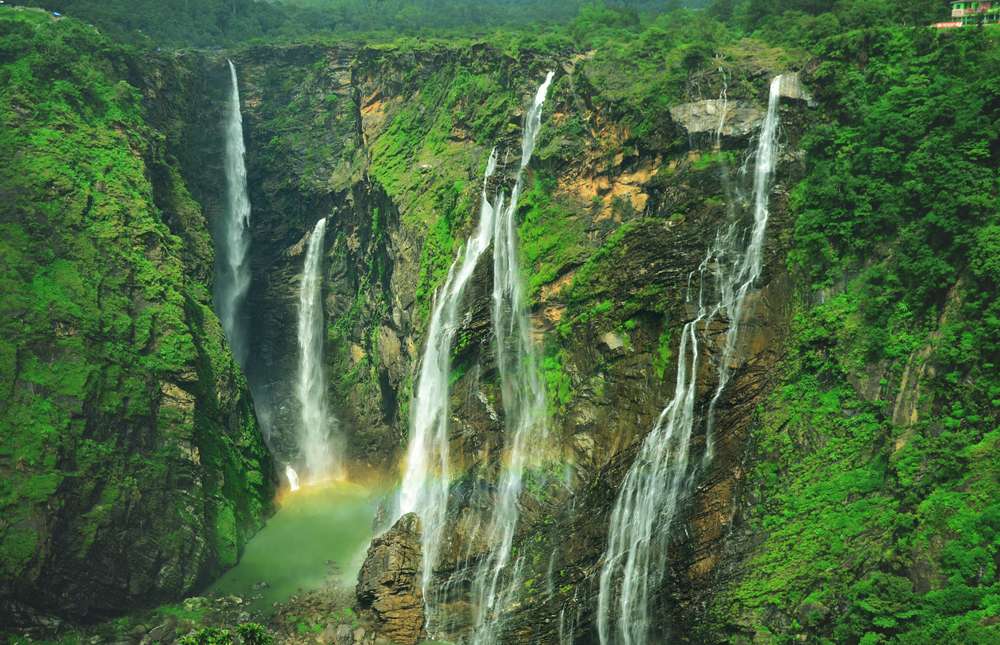 Muthyalamaduvu Falls, Anekal (40 km from Bangalore)