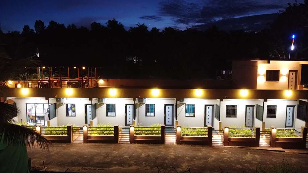 10 Tarkarli Resorts with Swimming Pool (With Location & Price)