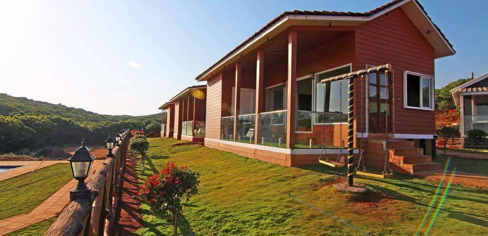 20 Resorts in Mahabaleshwar for Couples, Book @ 50% Off
