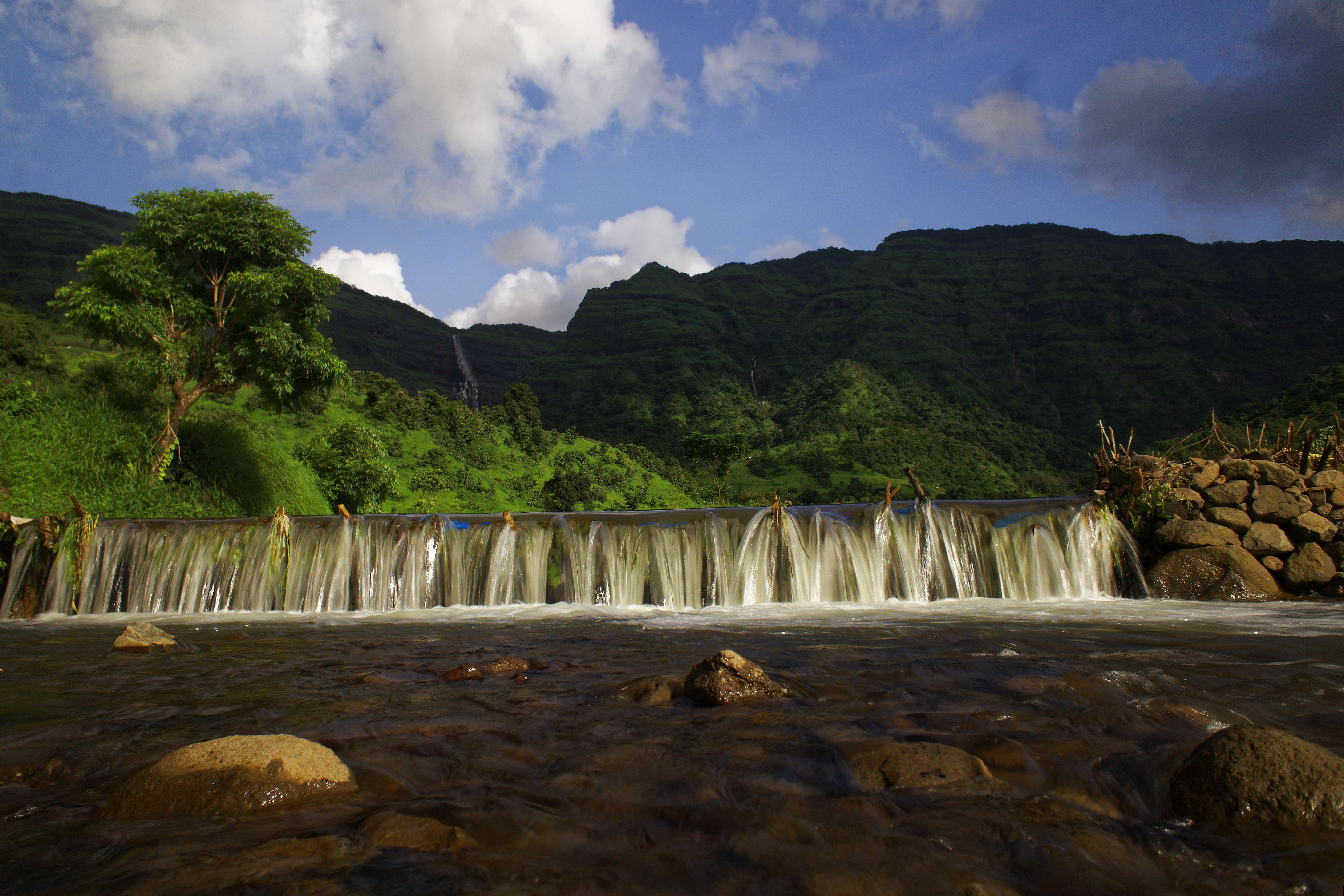 5 Waterfalls in Matheran: {{year}} (Location & Best time to Visit)