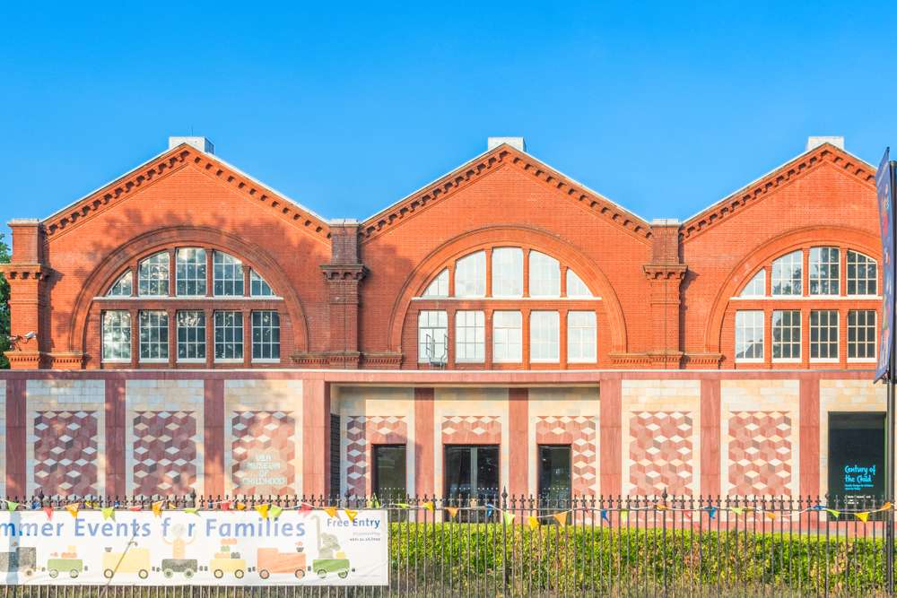 Explore the V&A Museum of Childhood