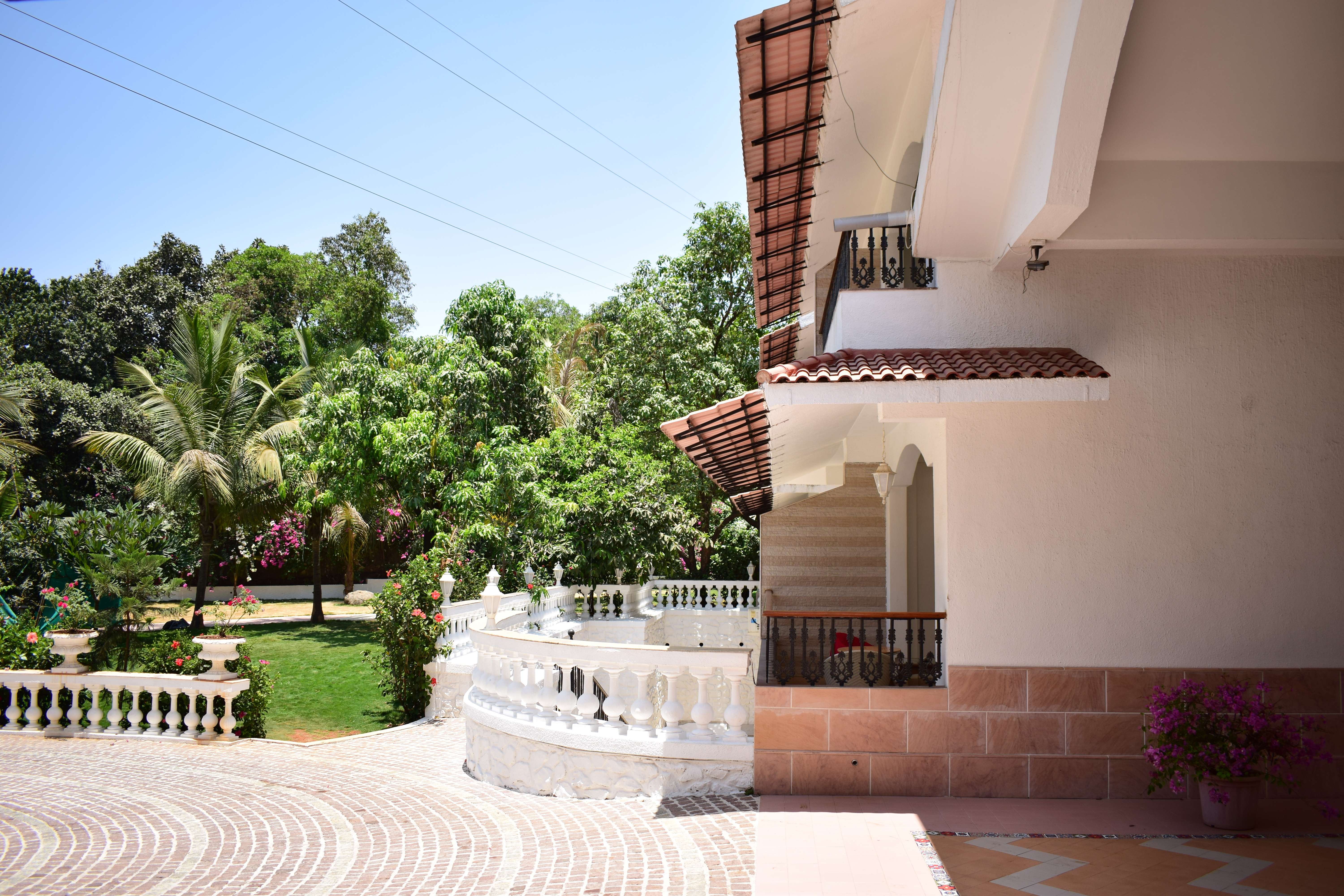 15 Villas in Lonavala with Swimming Pool, Get Upto 50% Off