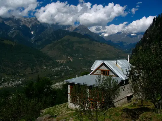 Serene Himalayan View Homestay in Manali | Staycation