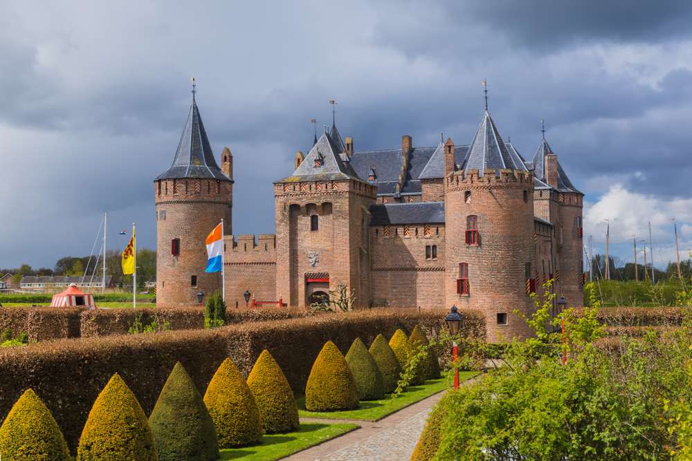 Explore Castle Muiderslot