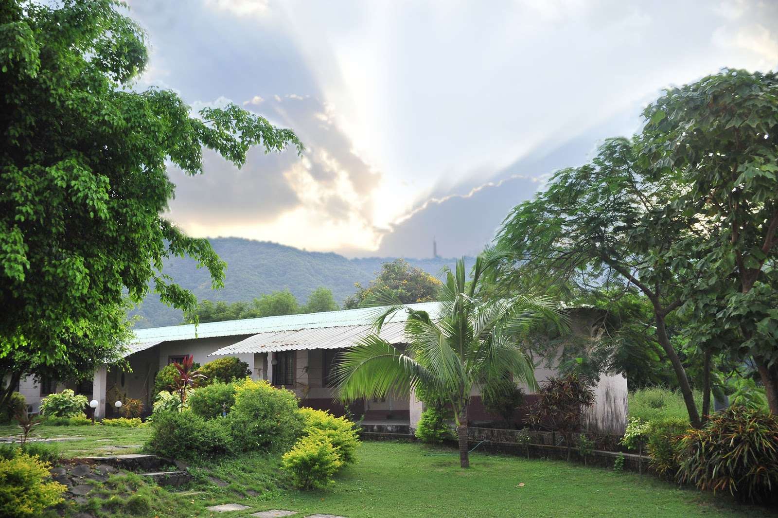 Heritage Farms Resort