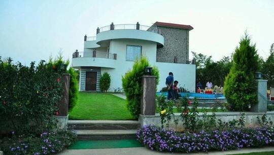 Heaven Gaits Resort, Hyderabad | Flat 8% off