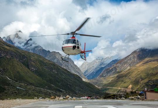 Chardham Yatra by Helicopter Tour Package 2022 | Flat 20% off