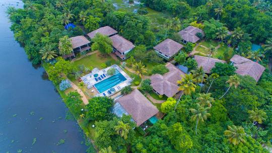 Deshadan Backwater Resort Alleppey Stay