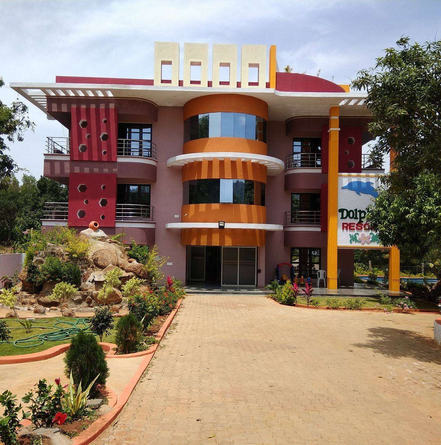 Dolphin Resort