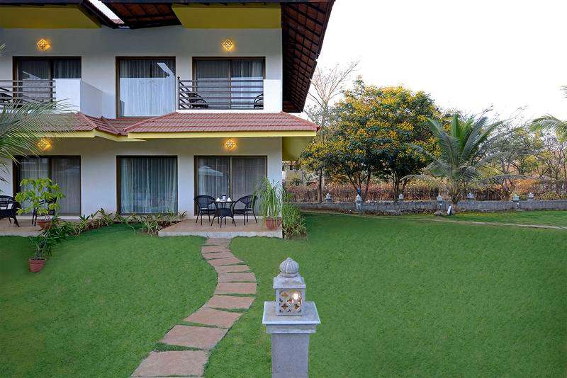 U Tropicana (26 kms From Revdanda Beach)