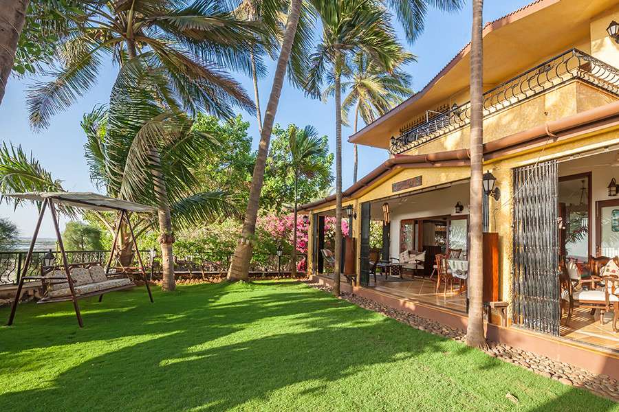 Breeze On The Beach Villa By Vista Rooms