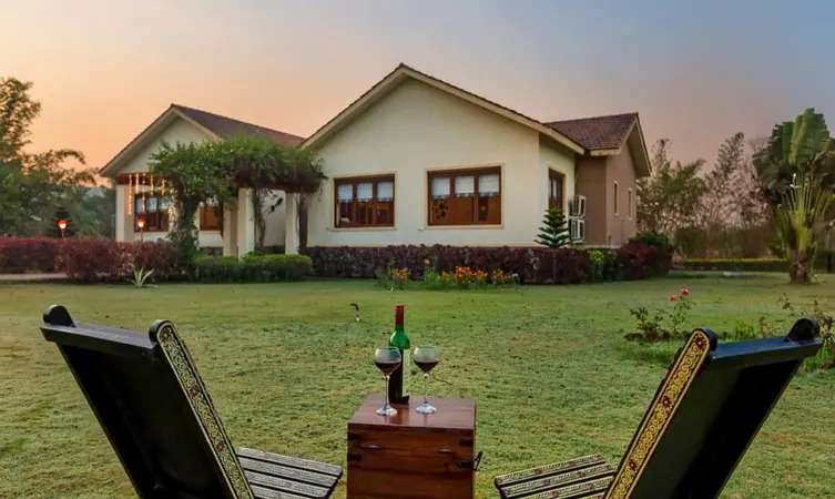 SaffronStays 9 Palms