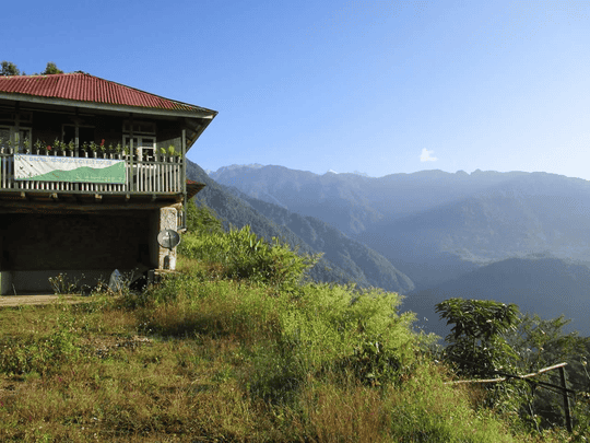 Lake Side Homestay Overlooking Himalayas in Pelling