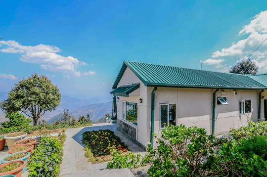 Majestic Himalayan View Homestay near Mukteshwar | Staycation