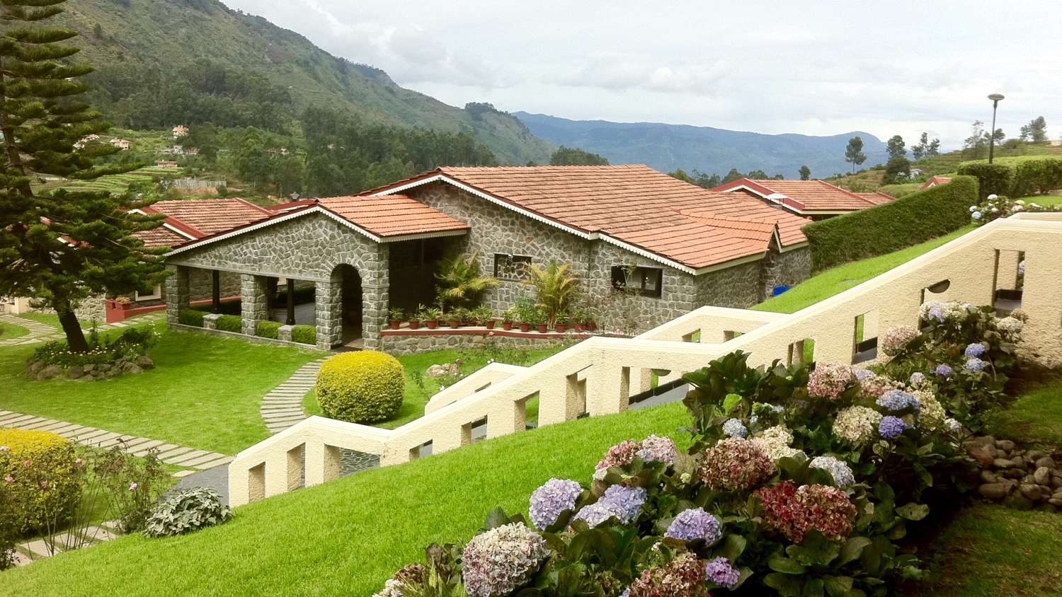 10 Resorts in Kodaikanal for Family - Get Best Price Guarantee