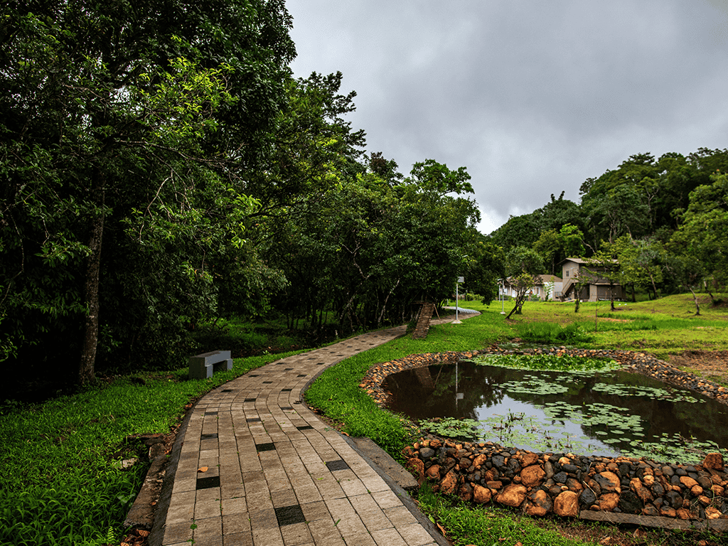 Abad Brookside Lakkidi Resort