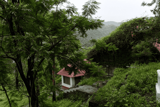 Bara Bungalow Jeolikote, Nainital | Book Online @ 40% off