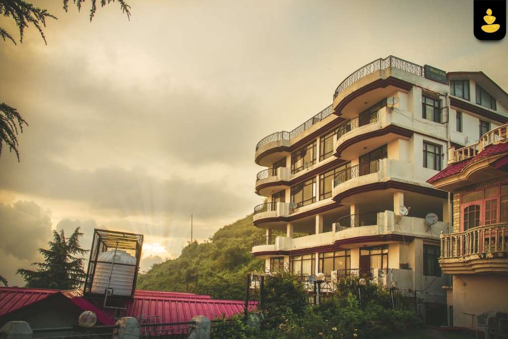 Manor by Livingstone