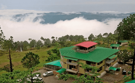 Corbett Hill Resort, Lansdowne