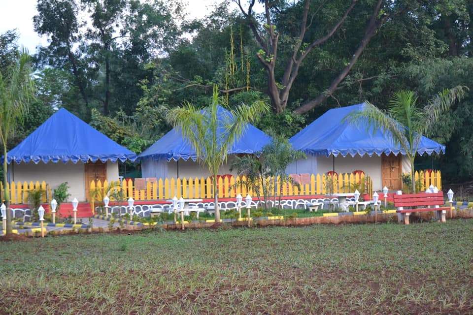 Aanandi Farm & Resort