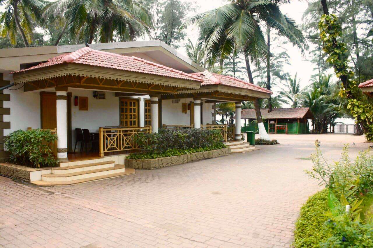 Golden Swan Beach Resort