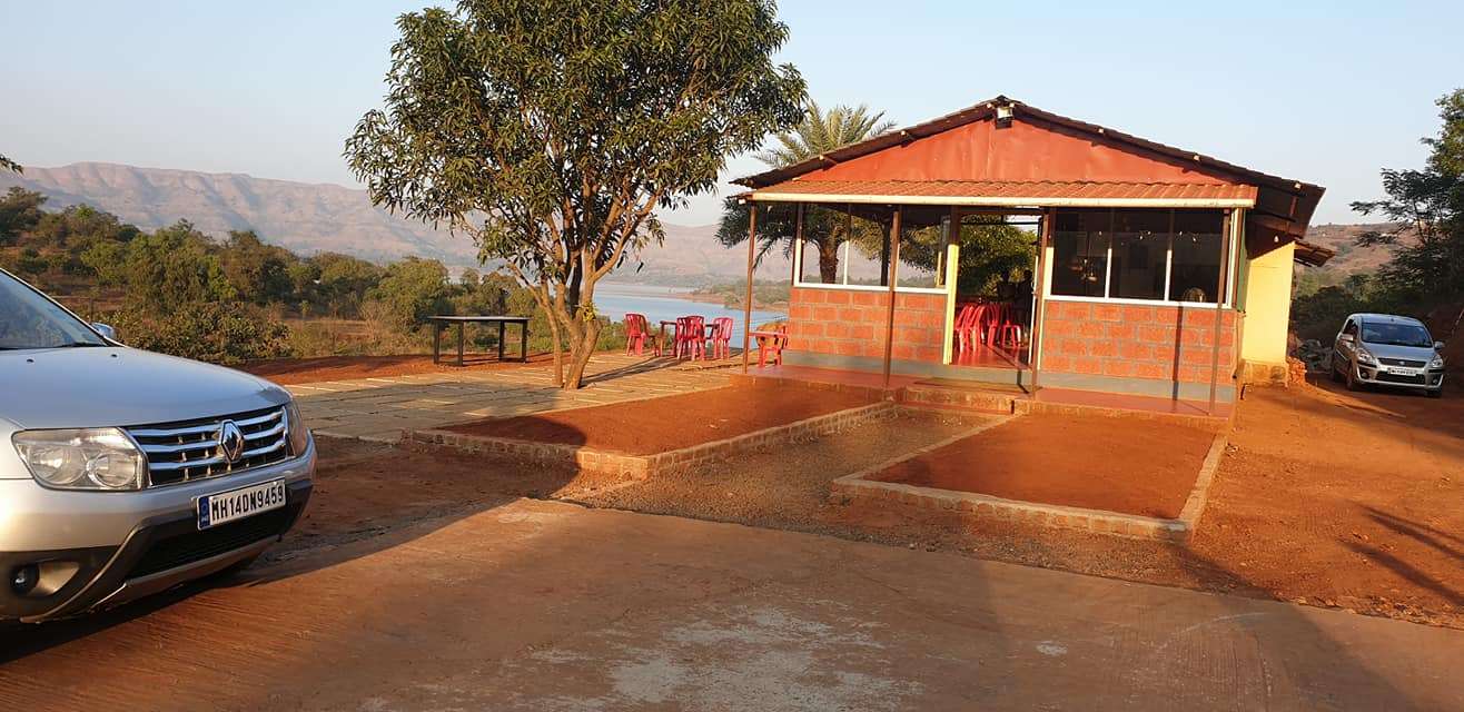 Mulberry Inn & Cottages